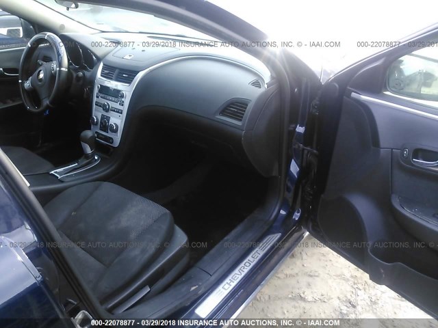 1G1ZC5EU9BF287449 - 2011 CHEVROLET MALIBU 1LT 深蓝色 照片 5