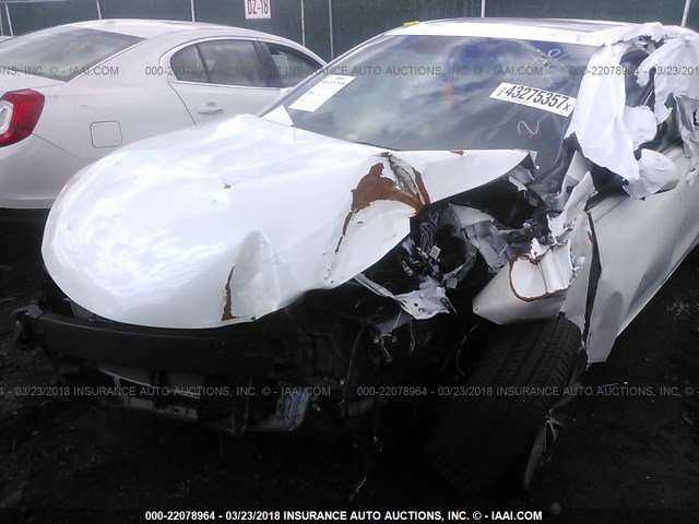 4T1BF1FK6HU666589 - 2017 TOYOTA CAMRY LE/XLE/SE/XSE WHITE photo 6