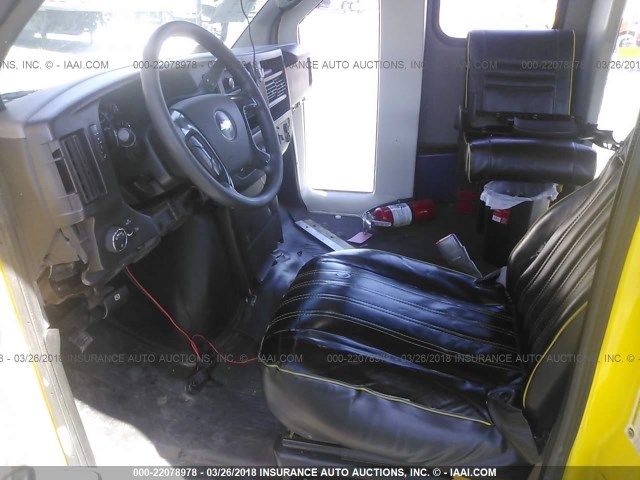 1GB6G5BG0D1126084 - 2013 CHEVROLET EXPRESS G4500  Unknown photo 5