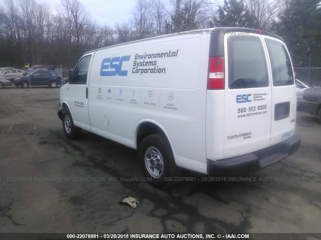 1GTW7FCF1F1267000 - 2015 GMC SAVANA G2500 WHITE photo 3