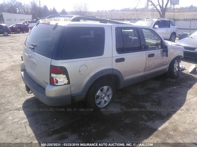 1FMEU63E36UA39375 - 2006 FORD EXPLORER XLT SILVER photo 4