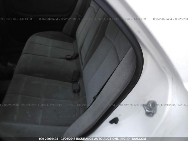 1YVGF22C025290112 - 2002 MAZDA 626 LX WHITE photo 8