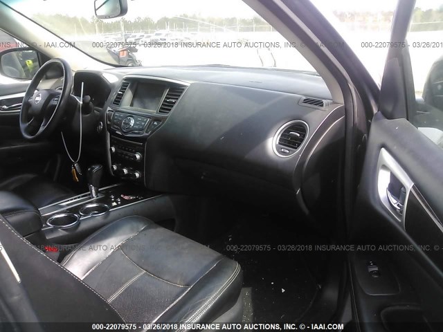 5N1AR2MN4DC606591 - 2013 NISSAN PATHFINDER S/SV/SL/PLATINUM 灰色 照片 5