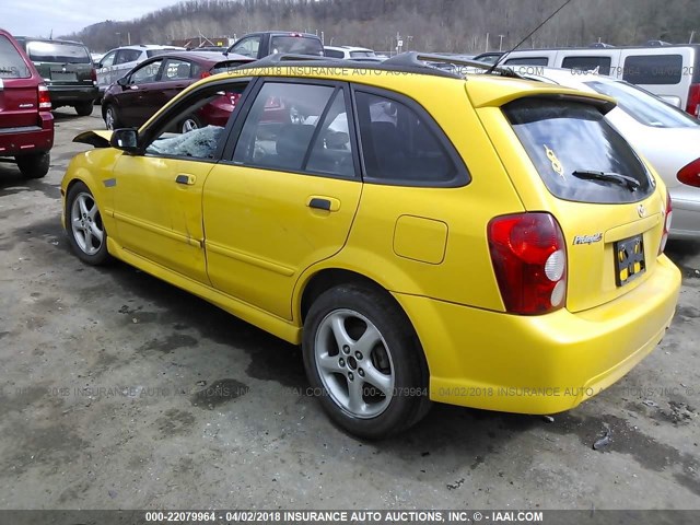 JM1BJ245421458497 - 2002 MAZDA PROTEGE PR5 YELLOW photo 3