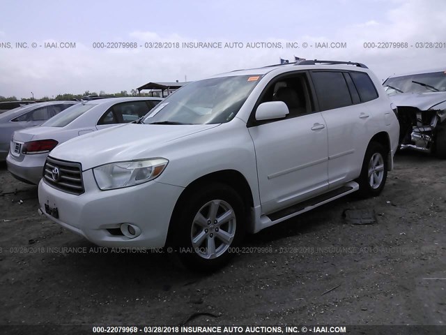 5TDKK3EH8AS013628 - 2010 TOYOTA HIGHLANDER SE WHITE photo 2