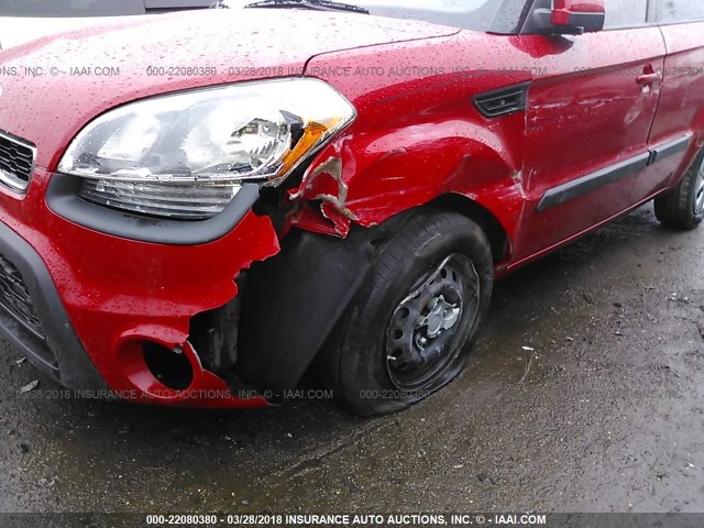 KNDJT2A50D7615825 - 2013 KIA SOUL RED photo 6