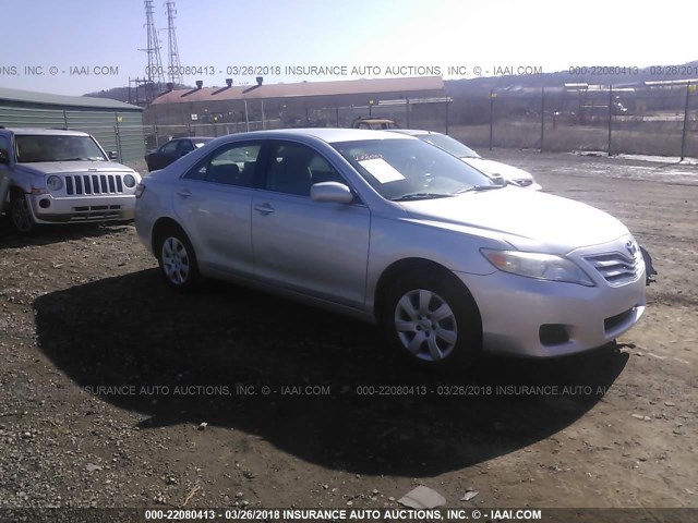 4T1BF3EK3AU534652 - 2010 TOYOTA CAMRY SE/LE/XLE SILVER photo 1