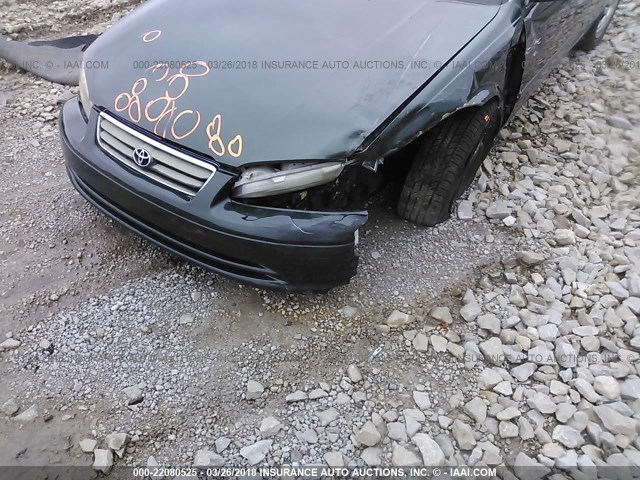 4T1BF22KX1U121755 - 2001 TOYOTA CAMRY LE/XLE GREEN photo 6