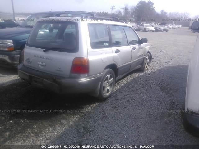 JF1SF6555YH704213 - 2000 SUBARU FORESTER S 银色 照片 4
