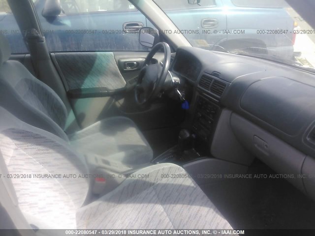 JF1SF6555YH704213 - 2000 SUBARU FORESTER S 银色 照片 5