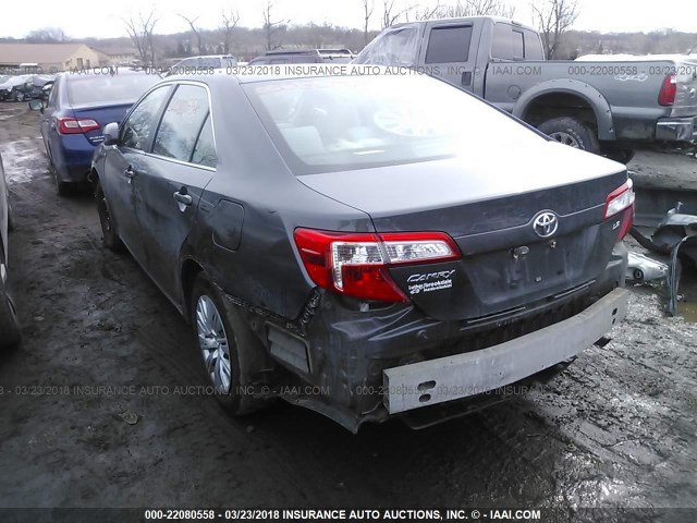 4T1BF1FK1CU105032 - 2012 TOYOTA CAMRY SE/LE/XLE Серый фото 3
