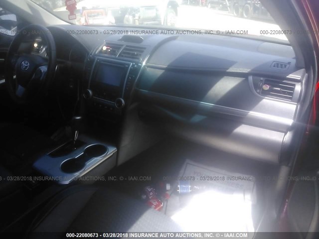 4T1BF1FK6CU620186 - 2012 TOYOTA CAMRY SE/LE/XLE RED photo 5