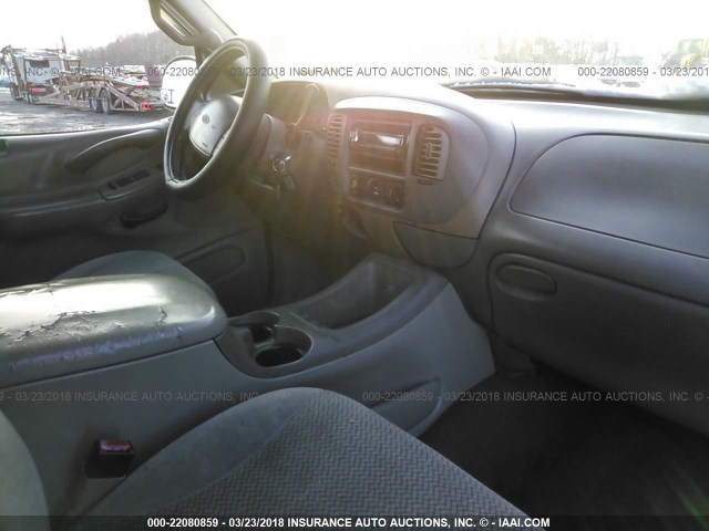 1FMPU16L61LA24650 - 2001 FORD EXPEDITION XLT მწვანე ფოტო 5