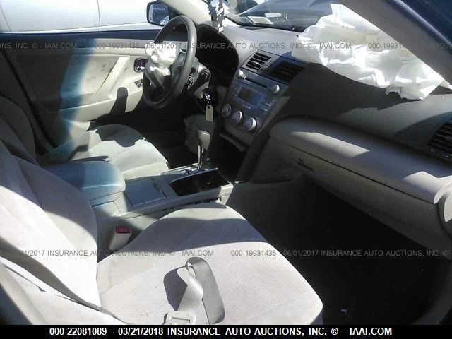 4T1BF3EK6BU582311 - 2011 TOYOTA CAMRY SE/LE/XLE GREEN photo 5