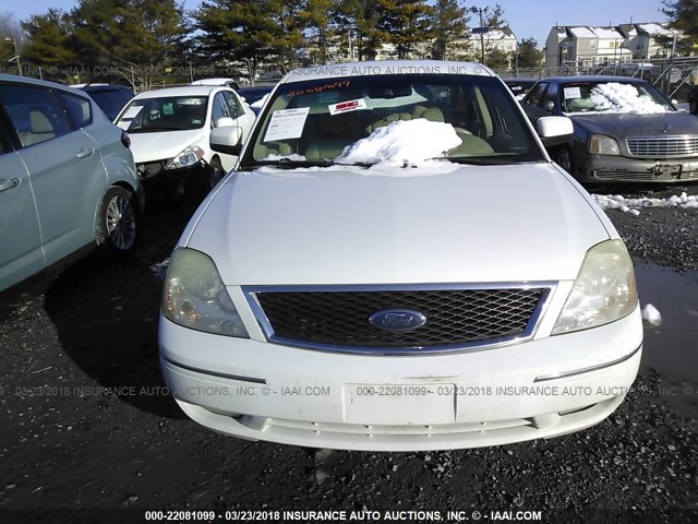 1FAHP27106G125644 - 2006 FORD FIVE HUNDRED SEL WHITE photo 6