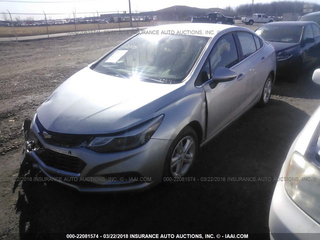 1G1BE5SM0H7167932 - 2017 CHEVROLET CRUZE LT SILVER photo 2