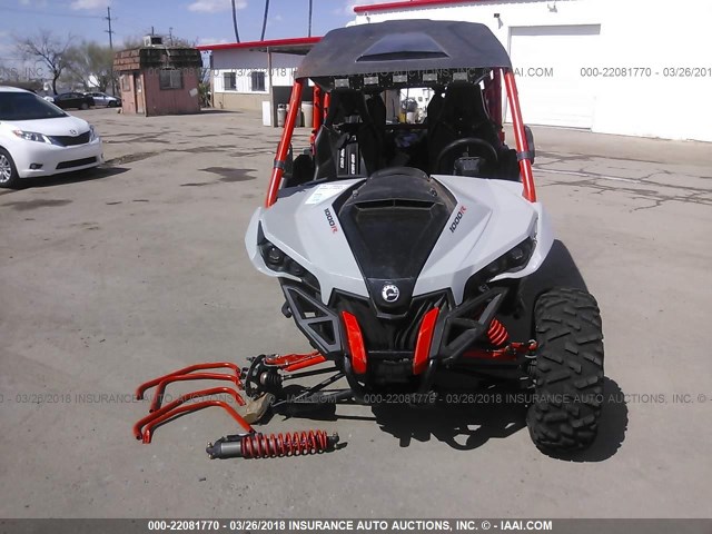 3JBPBAP28HJ000430 - 2017 CAN-AM MAVERICK MAX 1000R DPS GRAY photo 5