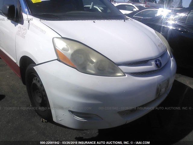 5TDZK23C37S016929 - 2007 TOYOTA SIENNA CE/LE WHITE photo 6