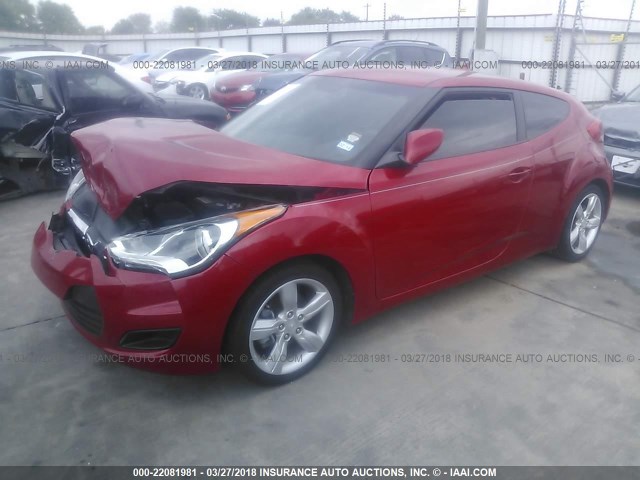 KMHTC6AD4FU233045 - 2015 HYUNDAI VELOSTER RED photo 2