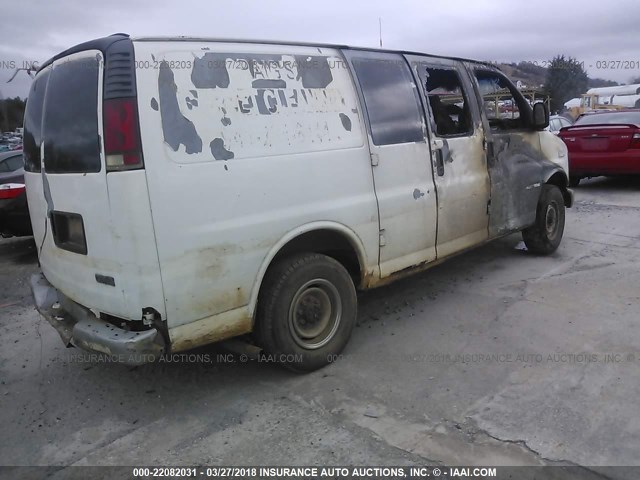 1GTHG35R4W1067694 - 1998 GMC SAVANA G3500 WHITE photo 4