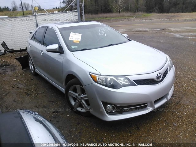4T1BF1FK2CU503527 - 2012 TOYOTA CAMRY SE/LE/XLE SILVER photo 1