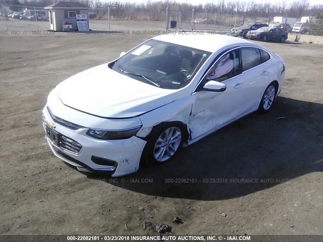 1G1ZE5ST4HF166097 - 2017 CHEVROLET MALIBU LT WHITE photo 2