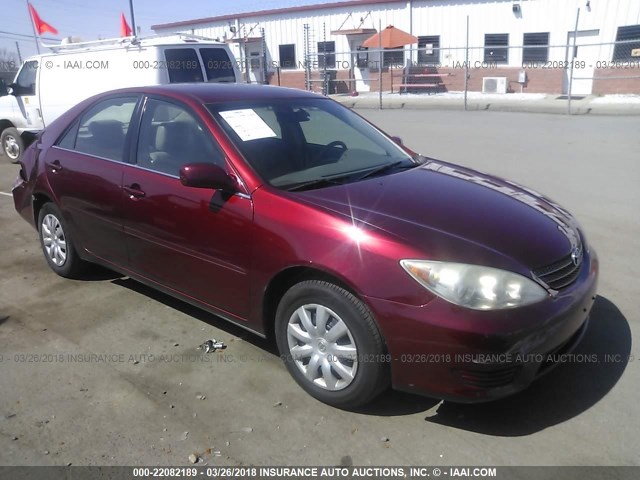 4T1BE32K95U102208 - 2005 TOYOTA CAMRY LE/XLE/SE RED photo 1
