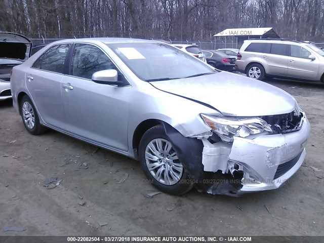 4T4BF1FK3DR332259 - 2013 TOYOTA CAMRY L/SE/LE/XLE SILVER photo 1