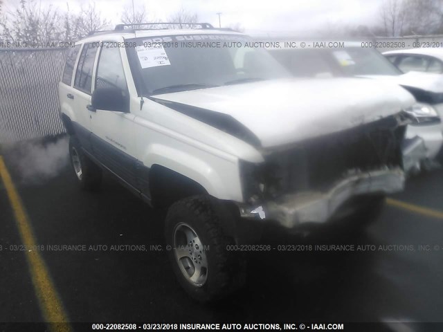 1J4GZ58Y7TC330355 - 1996 JEEP GRAND CHEROKEE LAREDO WHITE photo 1