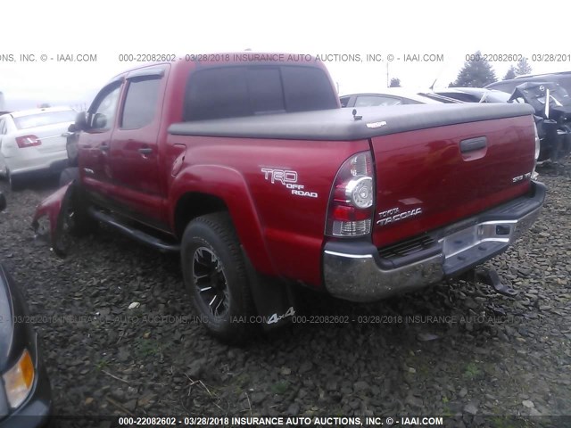 5TELU4EN1AZ672292 - 2010 TOYOTA TACOMA DOUBLE CAB RED photo 3