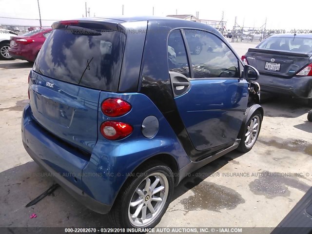 WMEEJ31X29K260094 - 2009 SMART FORTWO PURE/PASSION BLUE photo 4