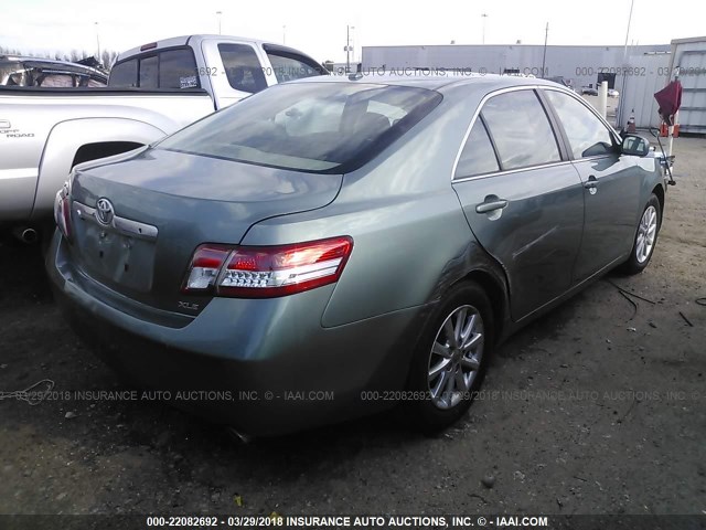 4T1BK3EK2BU628034 - 2011 TOYOTA CAMRY SE/LE/XLE GREEN photo 4