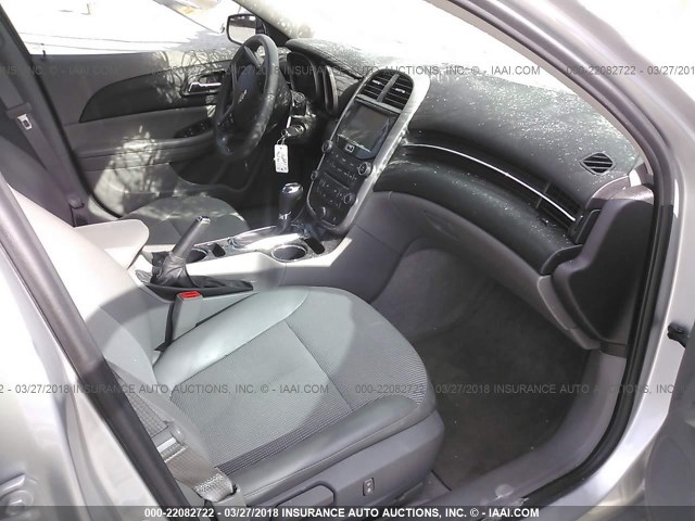 1G11C5SL5FU152138 - 2015 CHEVROLET MALIBU 1LT 银色 照片 5