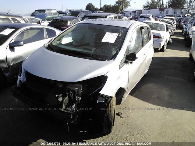 3N1CE2CP1FL404782 - 2015 NISSAN VERSA NOTE S/S PLUS/SV/SL/SR SILVER photo 2