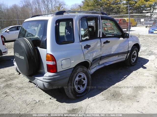 2CNBJ13CX36912580 - 2003 CHEVROLET TRACKER SILVER photo 4