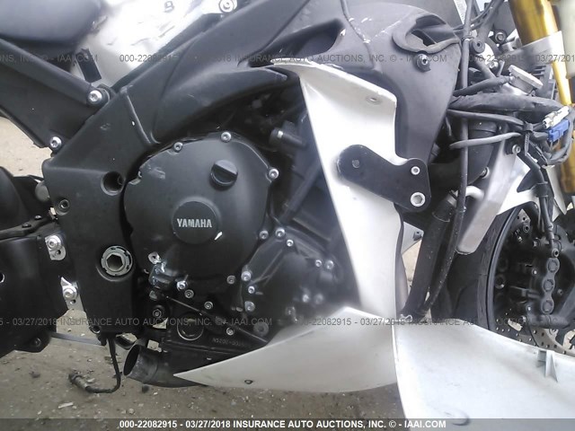 JYARN23E69A002236 - 2009 YAMAHA YZFR1 WHITE photo 8