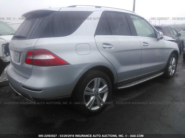 4JGDA5HB4CA033997 - 2012 MERCEDES-BENZ ML 350 4MATIC SILVER photo 4