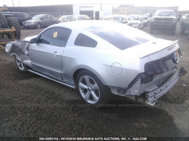 1ZVBP8CF8D5283157 - 2013 FORD MUSTANG GT SILVER photo 3