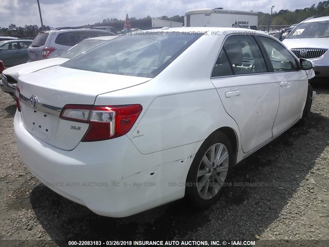 4T1BK1FK1EU026006 - 2014 TOYOTA CAMRY SE/XLE WHITE photo 4