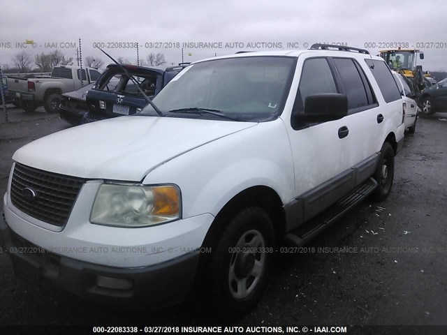 1FMPU15585LA81411 - 2005 FORD EXPEDITION XLT თეთრი ფოტო 2