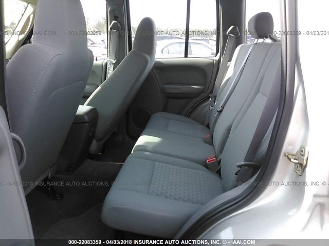 1J4GL48K66W125703 - 2006 JEEP LIBERTY SPORT 银色 照片 8