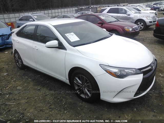 4T1BF1FK3GU170986 - 2016 TOYOTA CAMRY LE/XLE/SE/XSE WHITE photo 1