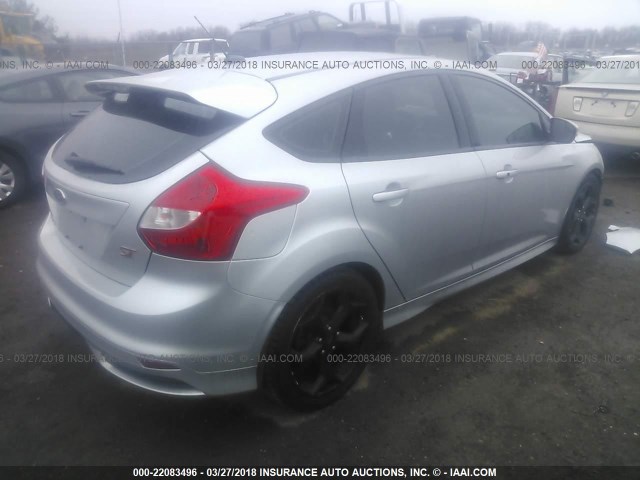 1FADP3L92EL310641 - 2014 FORD FOCUS ST SILVER photo 4