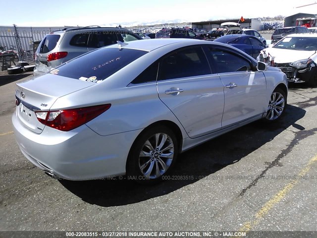 5NPEC4AB8BH192343 - 2011 HYUNDAI SONATA SE/LIMITED SILVER photo 4