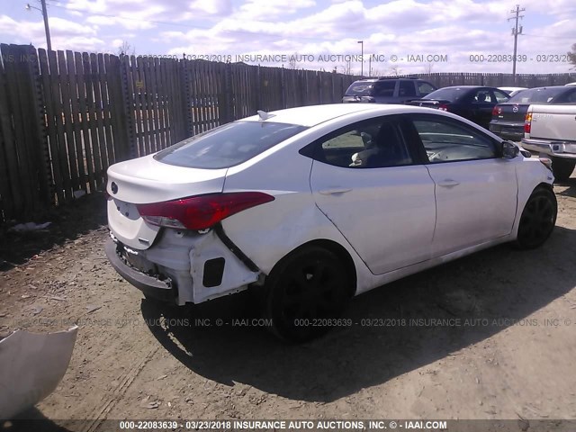 5NPDH4AEXDH431143 - 2013 HYUNDAI ELANTRA GLS/LIMITED WHITE photo 4