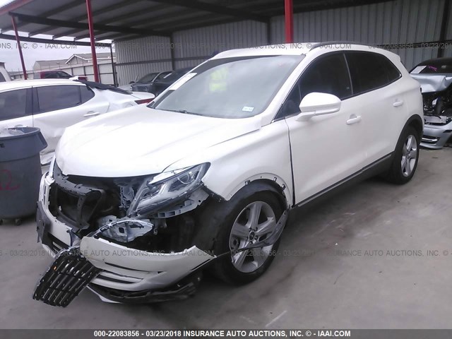 5LMCJ1A95FUJ24059 - 2015 LINCOLN MKC WHITE photo 2