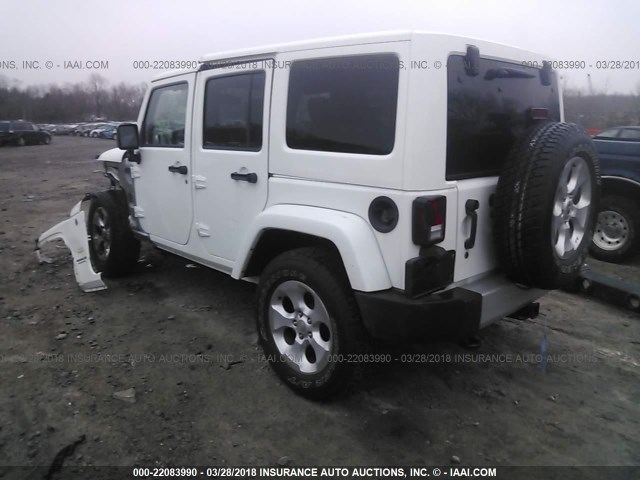 1C4BJWEG5DL683655 - 2013 JEEP WRANGLER UNLIMITE SAHARA WHITE photo 3