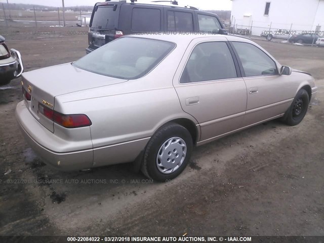4T1BG22K9VU816196 - 1997 TOYOTA CAMRY CE/LE/XLE ოქროსფერი ფოტო 4
