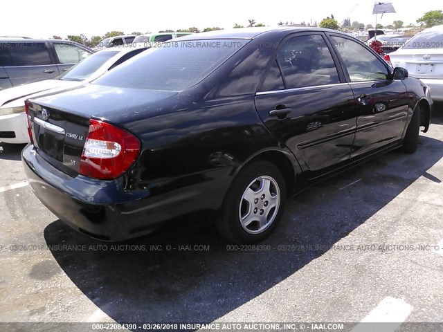 4T1BF32K93U044448 - 2003 TOYOTA CAMRY LE/XLE/SE BLACK photo 4