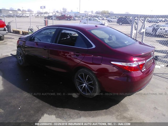 4T1BF1FK8FU962386 - 2015 TOYOTA CAMRY LE/XLE/SE/XSE RED photo 3